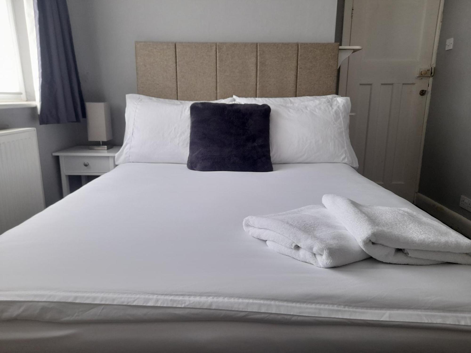 Bright 4-Bed House 15 Min To Manchester Centre Βίλα Εξωτερικό φωτογραφία