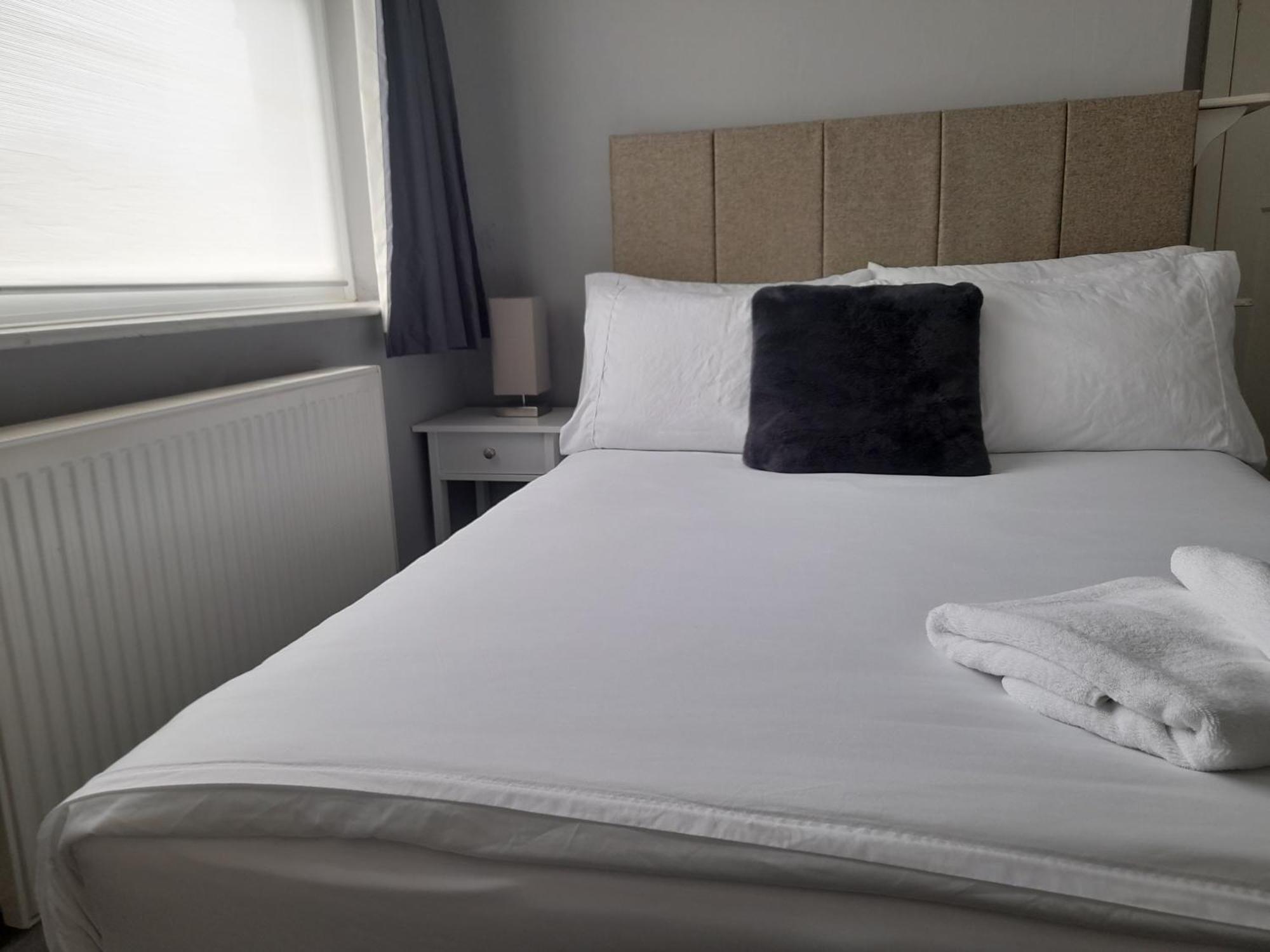 Bright 4-Bed House 15 Min To Manchester Centre Βίλα Εξωτερικό φωτογραφία